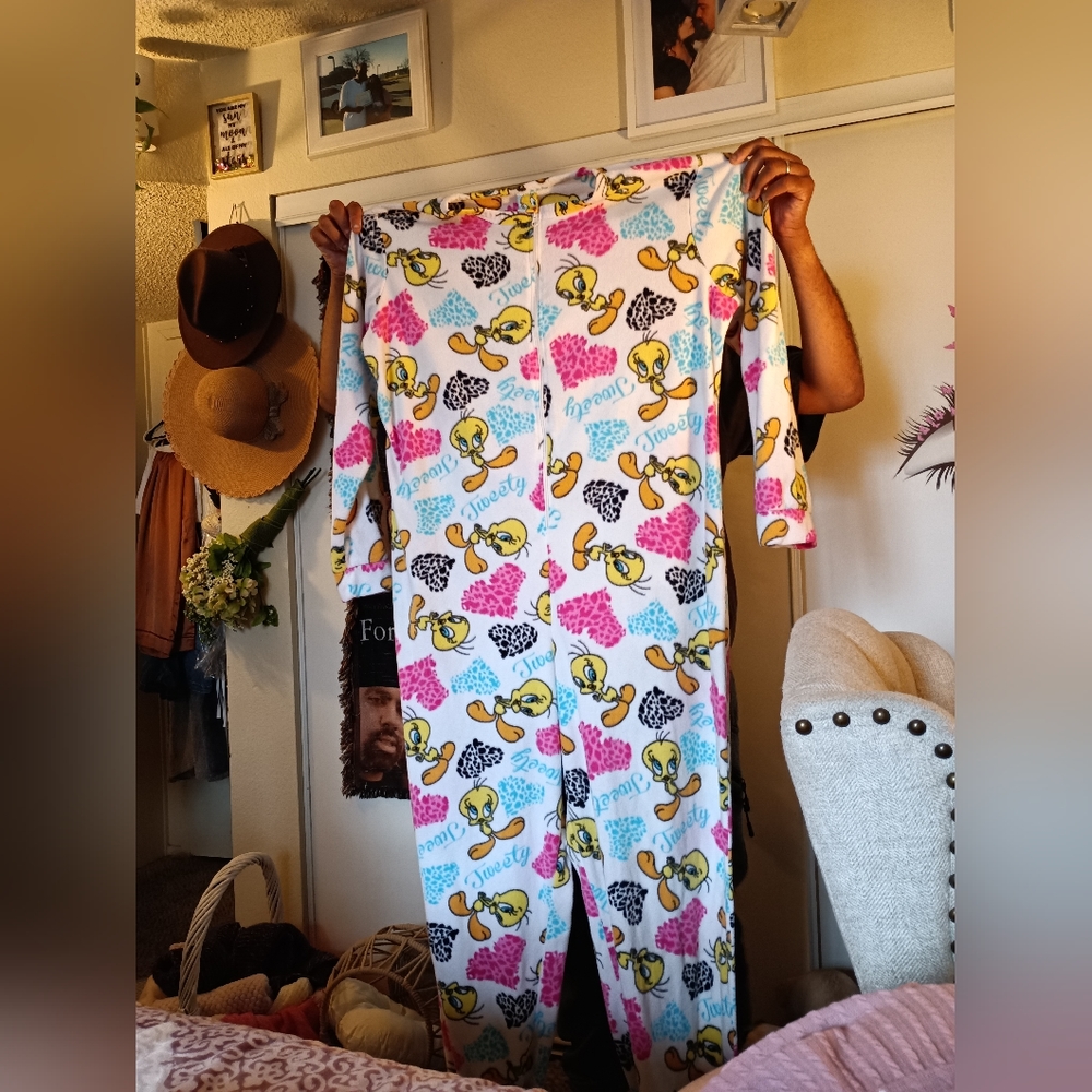 One piece pajamas Tweety Bird